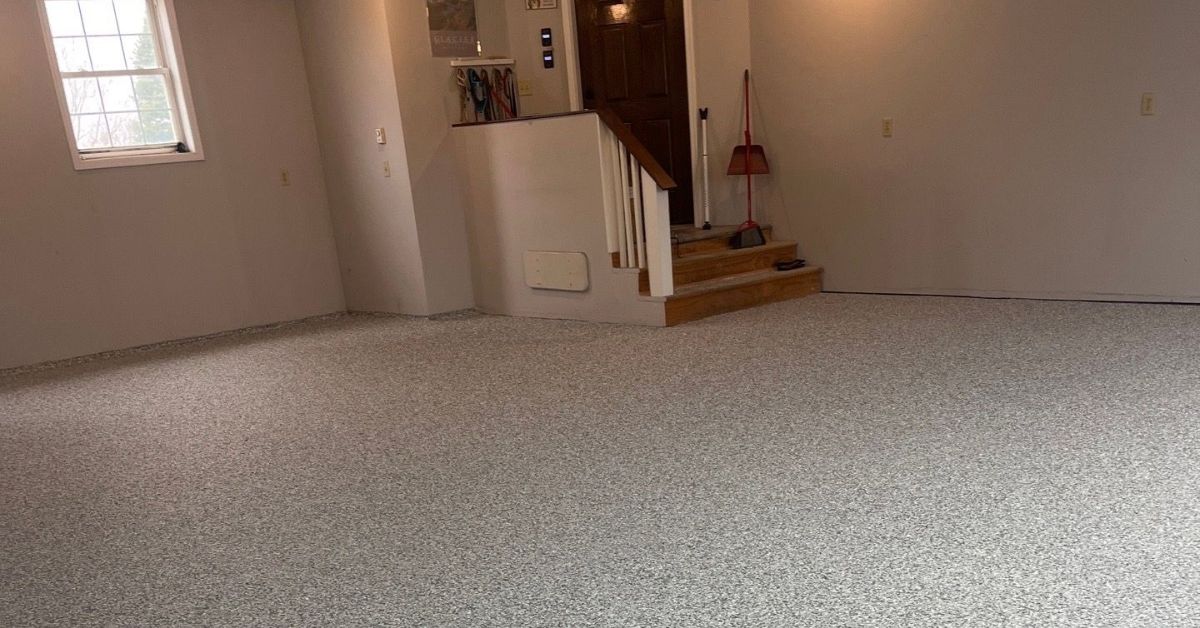 epoxy flooring with a white base and beige flakes - Innovative Garage Flooring epoxy flooring