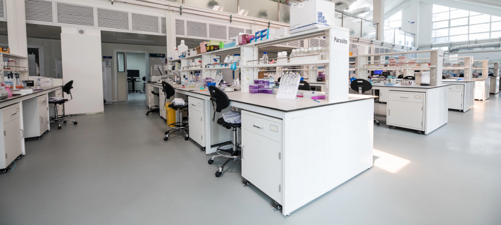 lab facility with white desks and rolling chairs - Innovative Garage Flooring epoxy flooring for healthcare & medical facilities